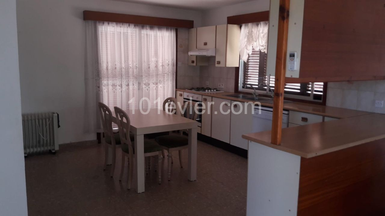 2 bedroom villa for rent in Kyrenia Center