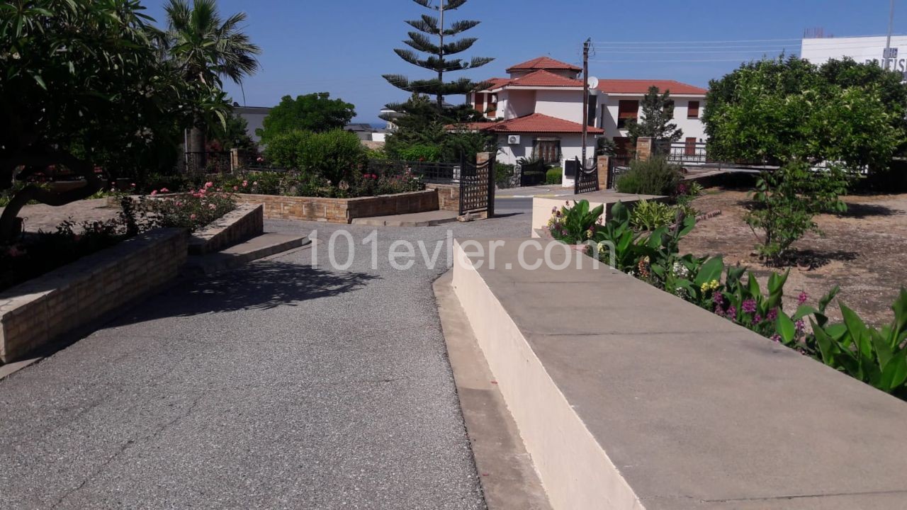 2 bedroom villa for rent in Kyrenia Center