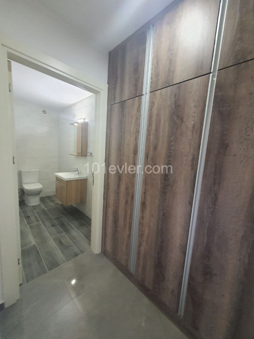 3 bedroom penthouse apartment for rent in Kyrenia Center / Dublex