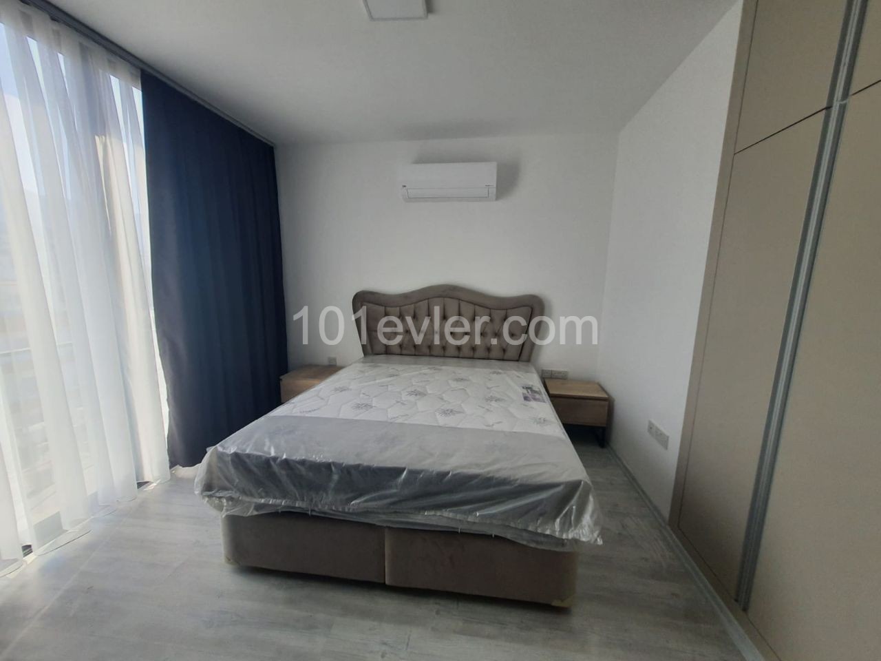 3 bedroom penthouse apartment for rent in Kyrenia Center / Dublex