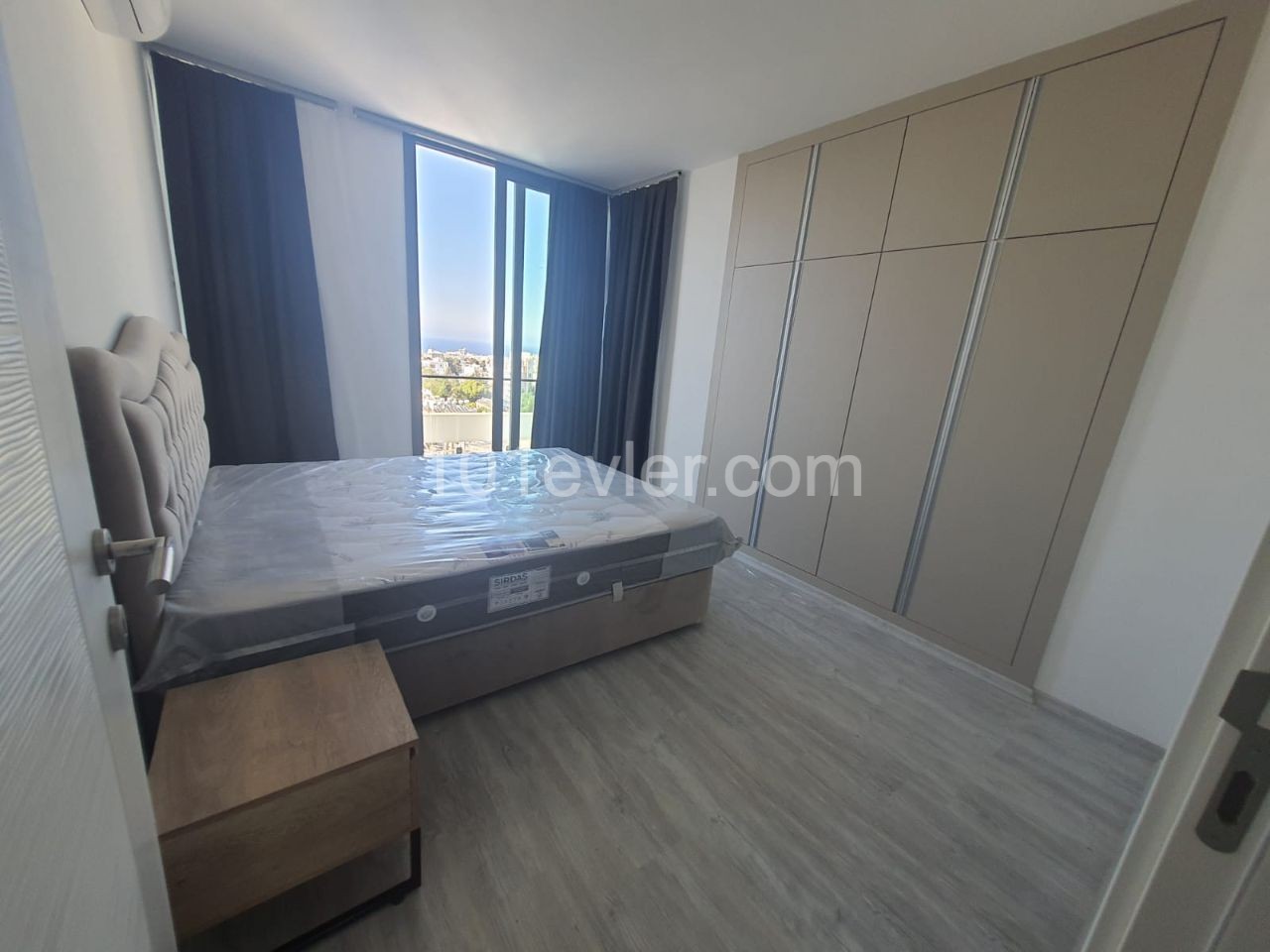 3 bedroom penthouse apartment for rent in Kyrenia Center / Dublex