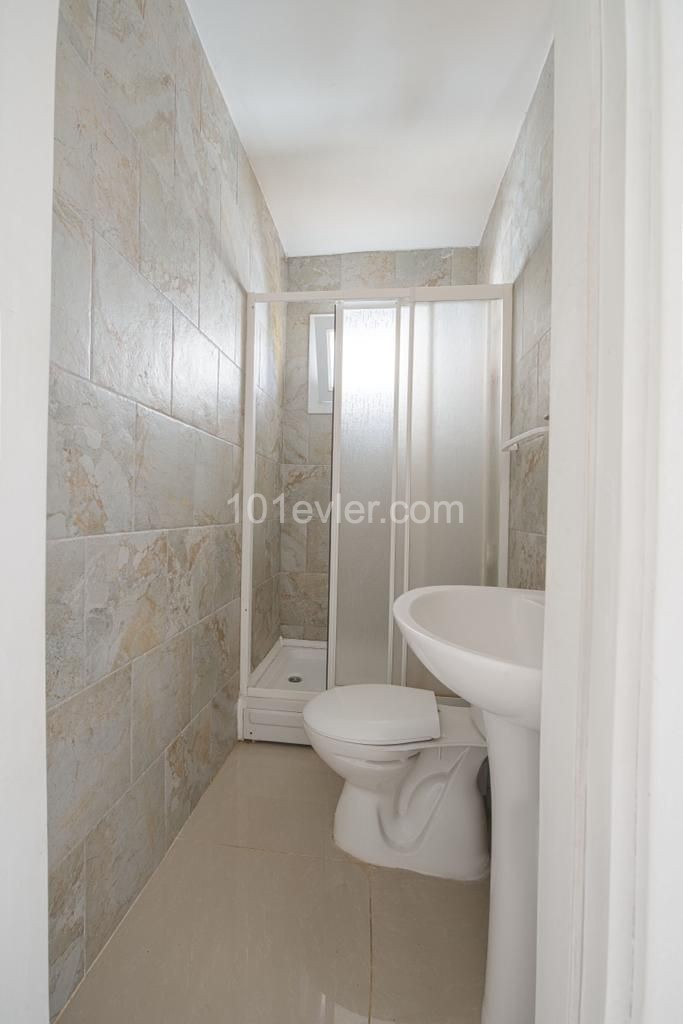 2 bedroom apartment for rent in Kyrenia Center