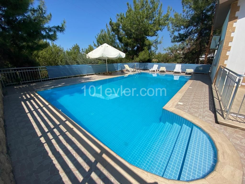 4+1 Villa Zu Vermieten In Kyrenia Chatalköy / Mit Pool ** 