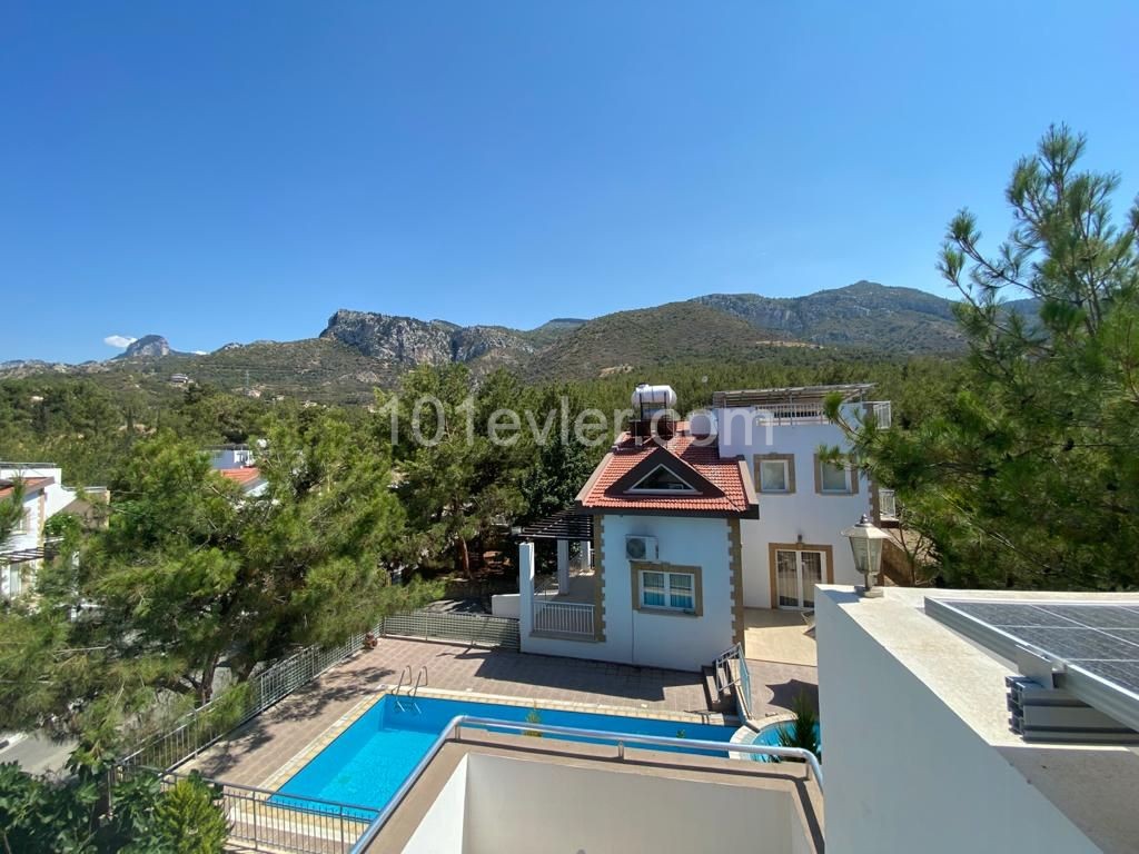 4+1 Villa Zu Vermieten In Kyrenia Chatalköy / Mit Pool ** 