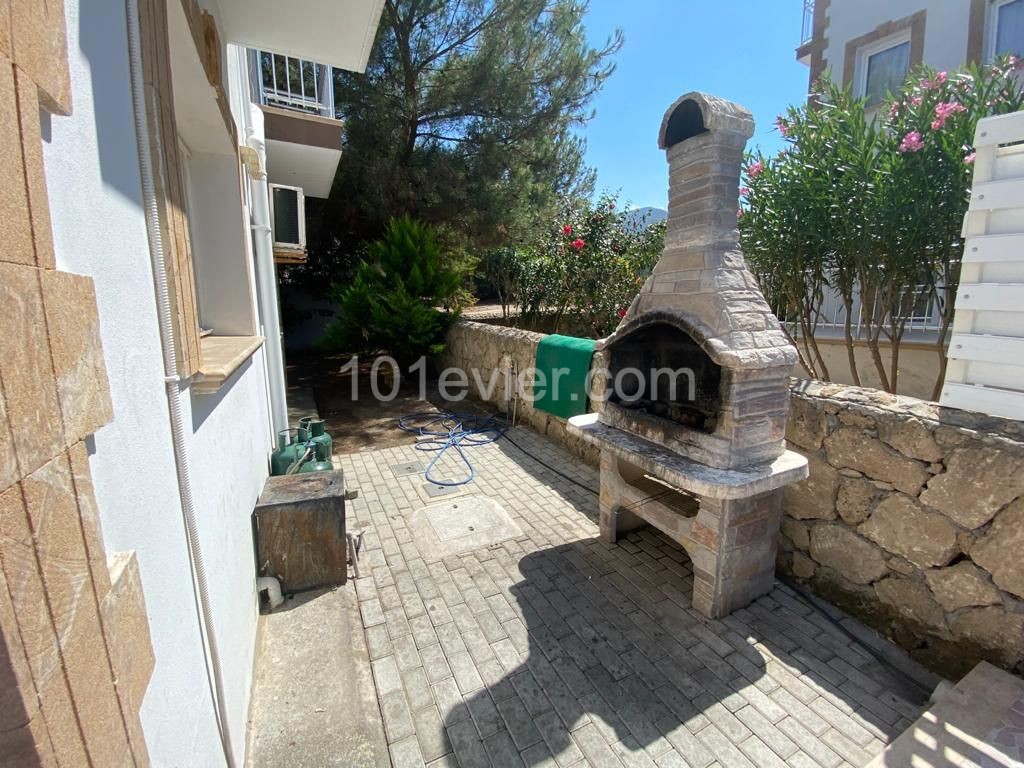 4+1 Villa Zu Vermieten In Kyrenia Chatalköy / Mit Pool ** 