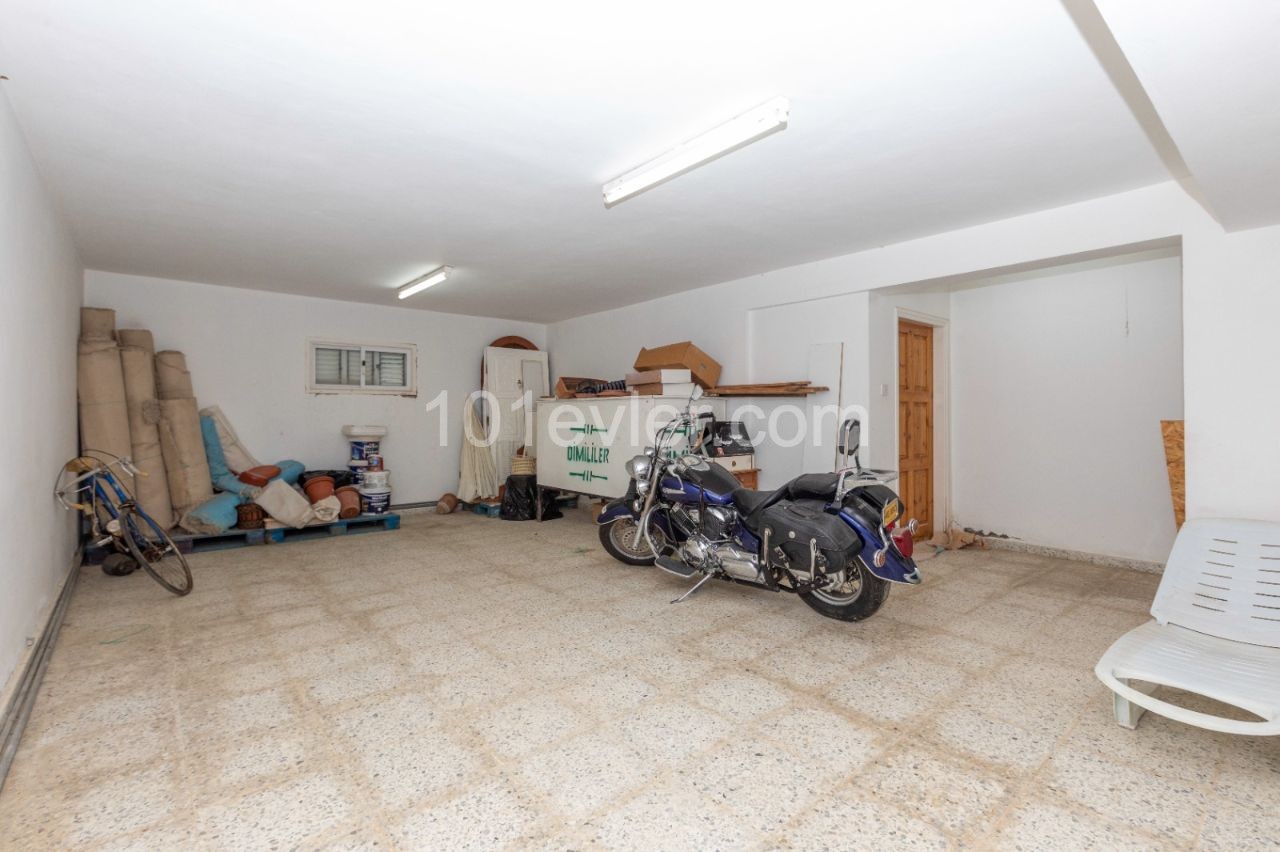 Girne Karaoğlanoğlu 4 + 2 Вилла на продажу ** 