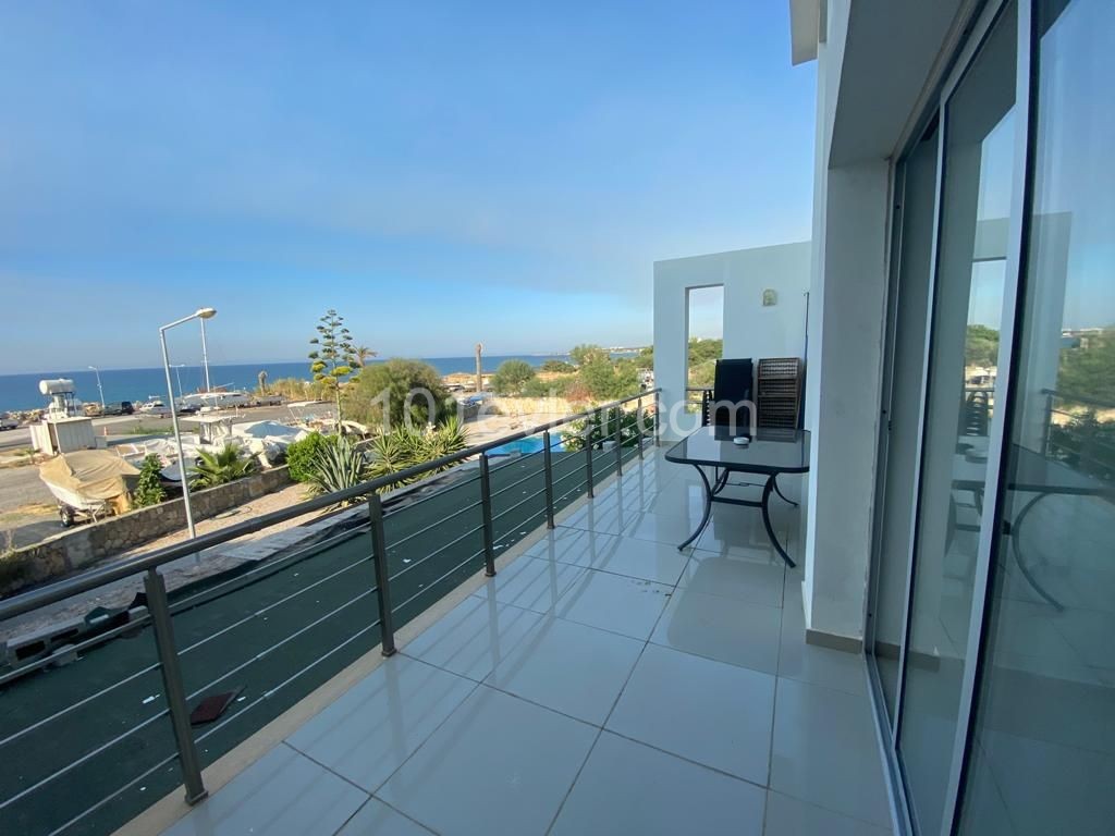 3 bedroom penthouse apartment for rent in Kyrenia, Lapta