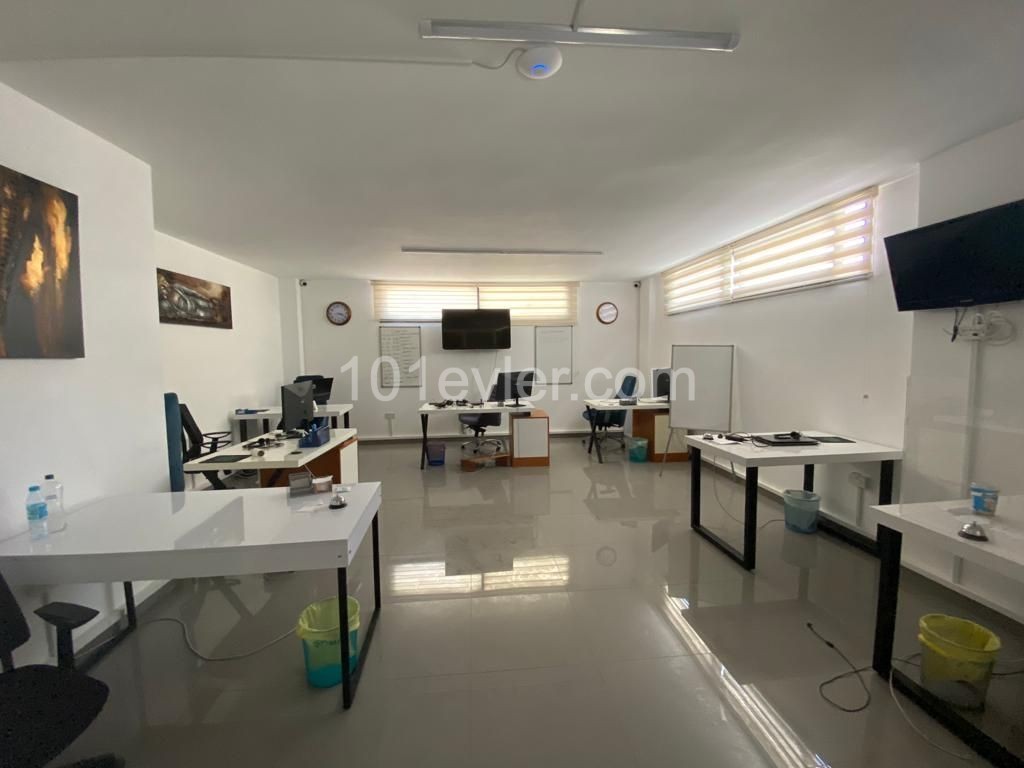 Girne Merkez Kiralık Dükkan