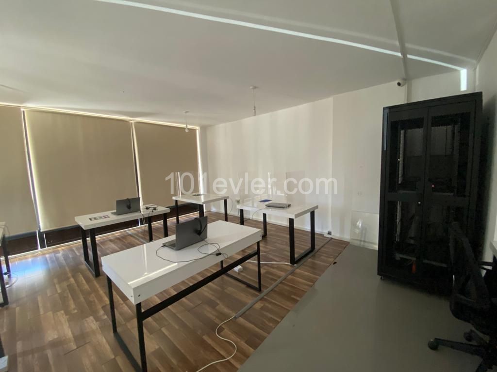 Shop for rent in Kyrenia Center