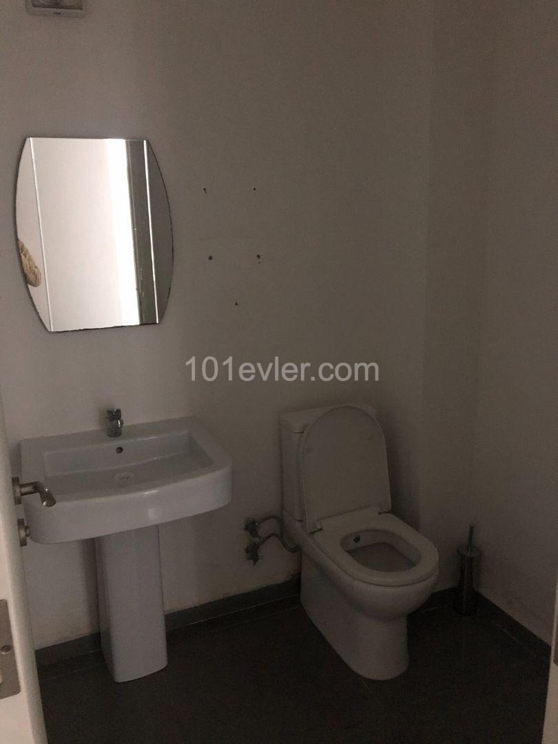 Commercial building for Rent in Kyrenia, Dogankoy