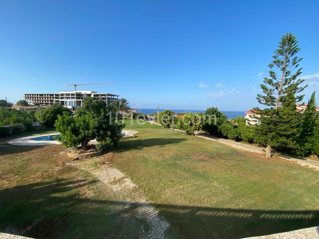 Kyrenia Chatalkoy Manor for Sale ** 