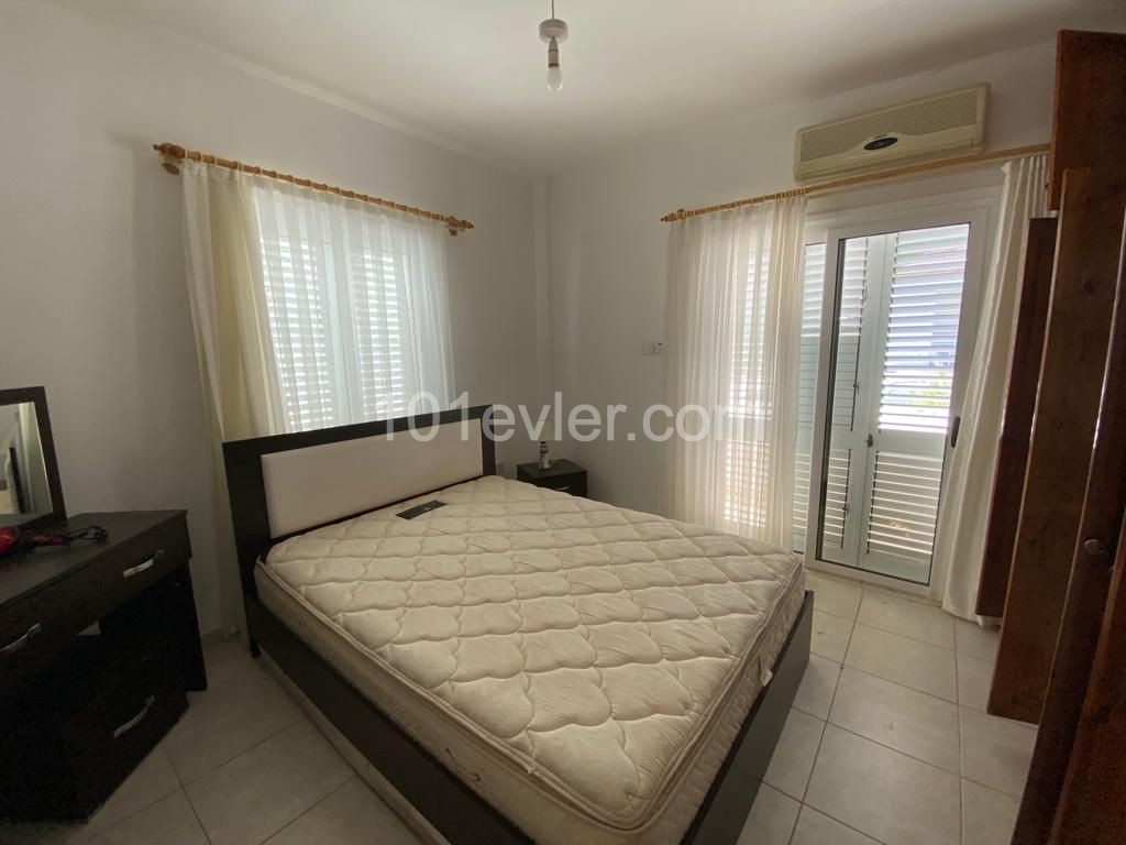 Girne Alsancak Satılık 3+1 Villa / Havuzlu