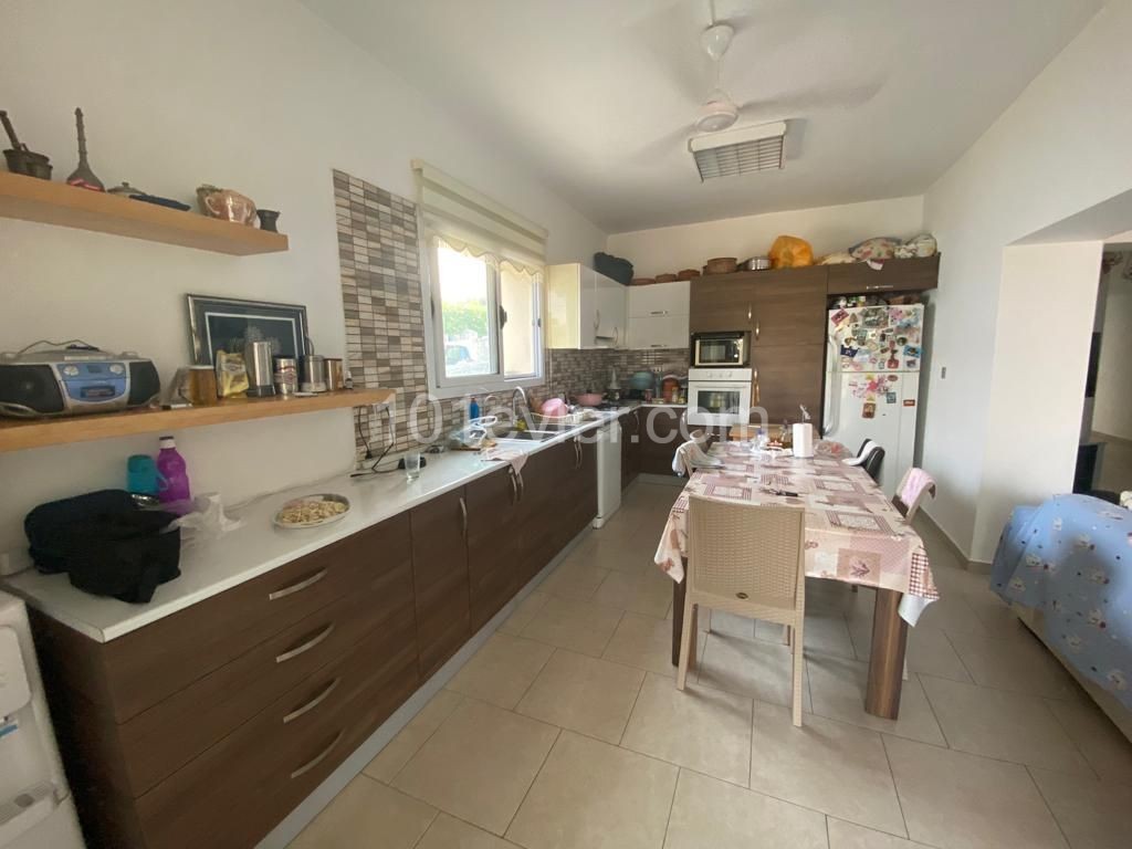 Girne Çatalköy Satılık 3+1 Bungalow / Dağ ve deniz manzaralı