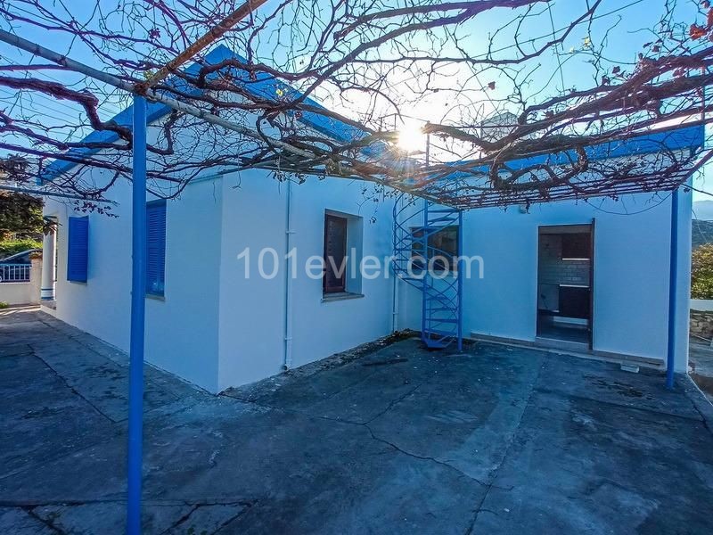 3 bedroom bungalow for sale in Kyrenia, Alsancak