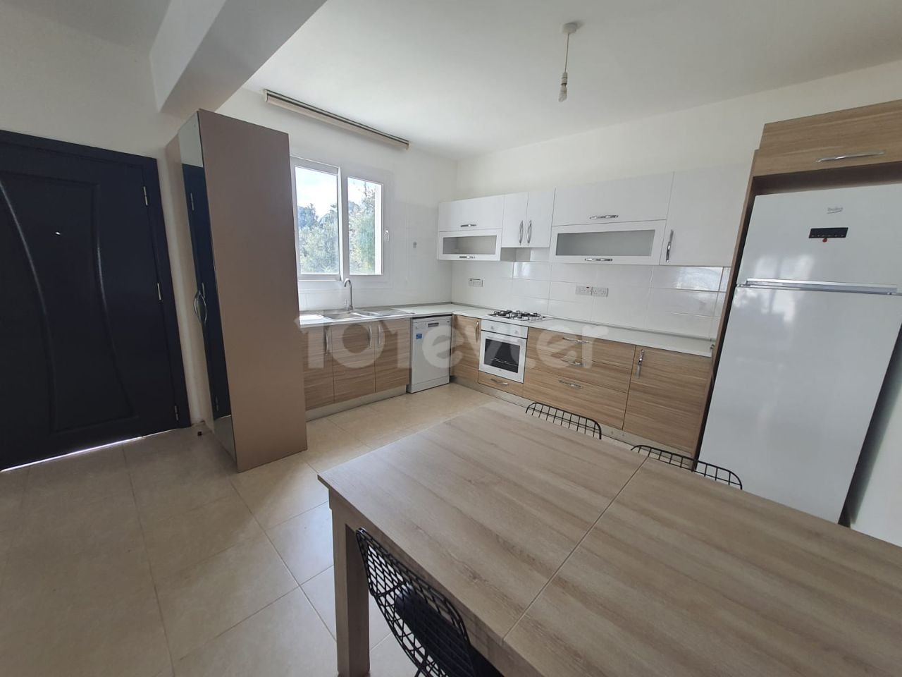 2+1 Wohnung Zum Verkauf In Kyrenia Karaoglanoglu ** 