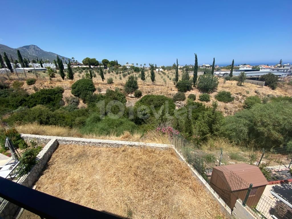 Girne Çatalköy Satılık 3+1 Villa