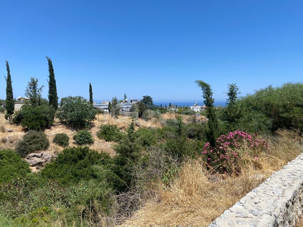 Villa Zum Verkauf In Kyrenia Chatalköy ** 