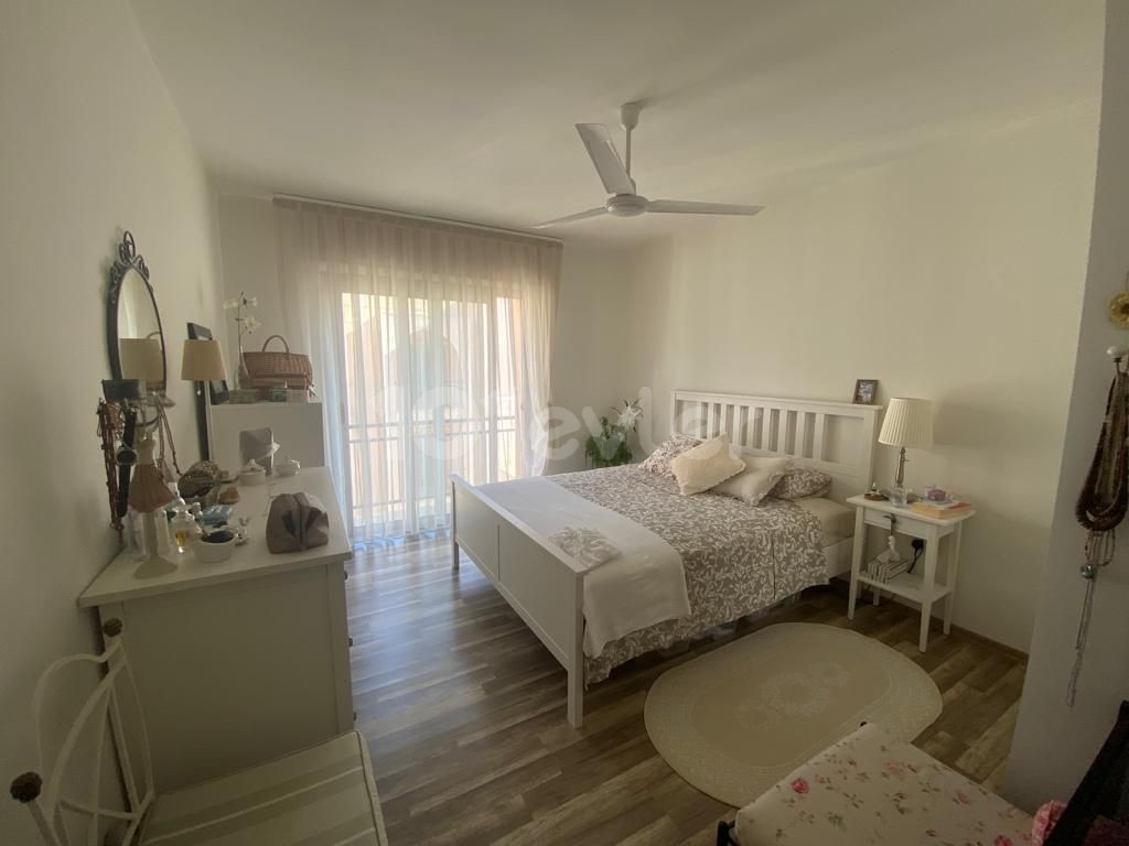 3+1 Wohnung zum Verkauf in Kyrenia Lapta / Berg-und Meerblick ** 