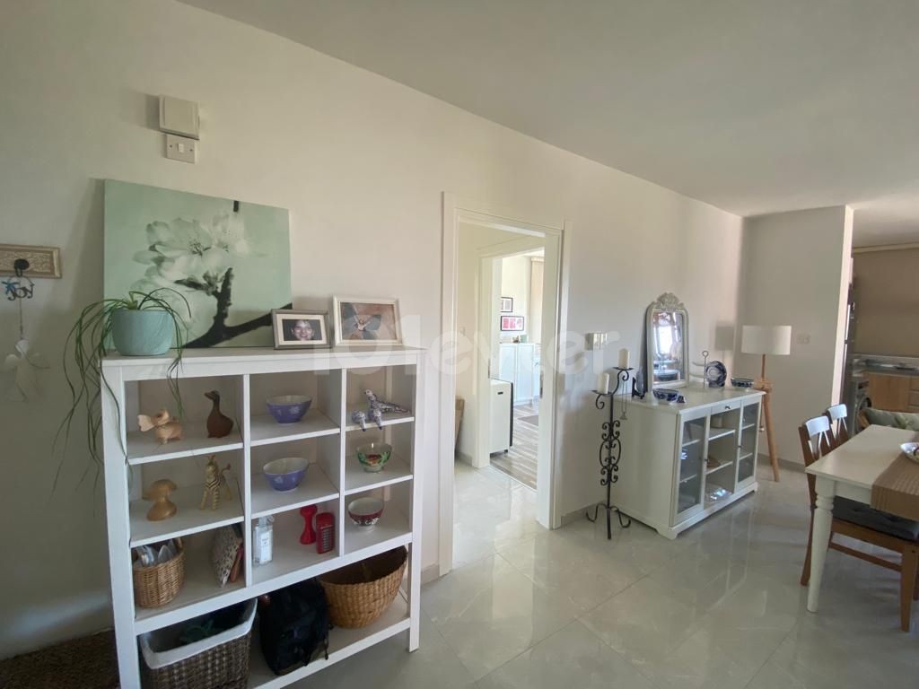 3+1 Wohnung zum Verkauf in Kyrenia Lapta / Berg-und Meerblick ** 