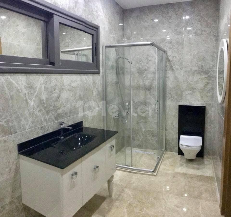 Girne Alsancak Satılık 4+1 Villa / Lüks