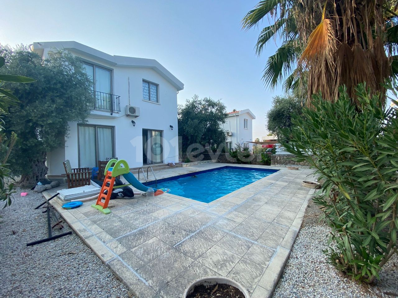 4+1 Villa Zum Verkauf In Kyrenia Doganköy ** 