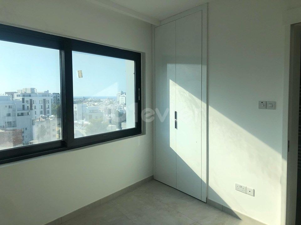 2+1 Wohnung Zum Verkauf In Kyrenia Zentrum ** 