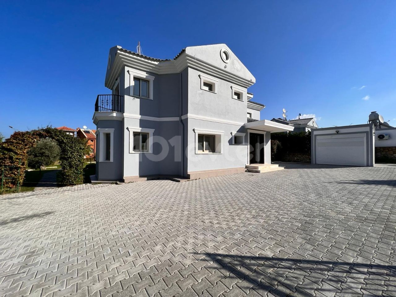 Zu verkaufen 3+1 Villa in Bellapais Kyrenia