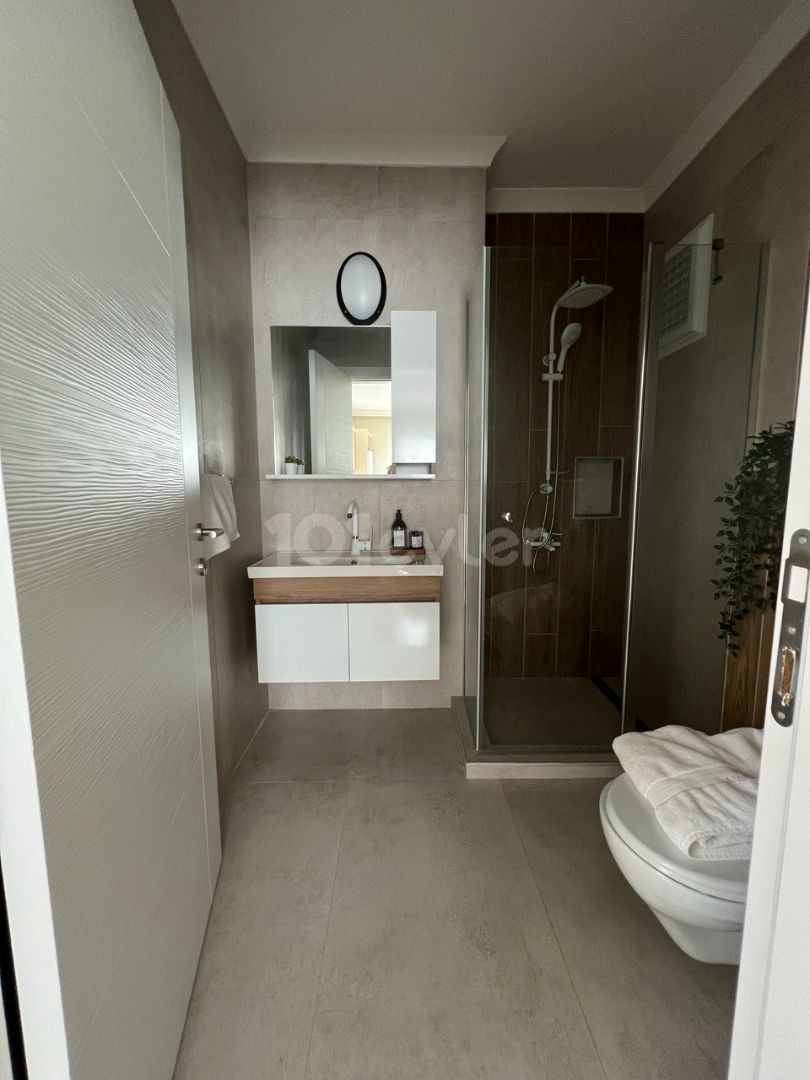 1+1 Flat For Sale In Kyrenia , Karaoğlanoğlu