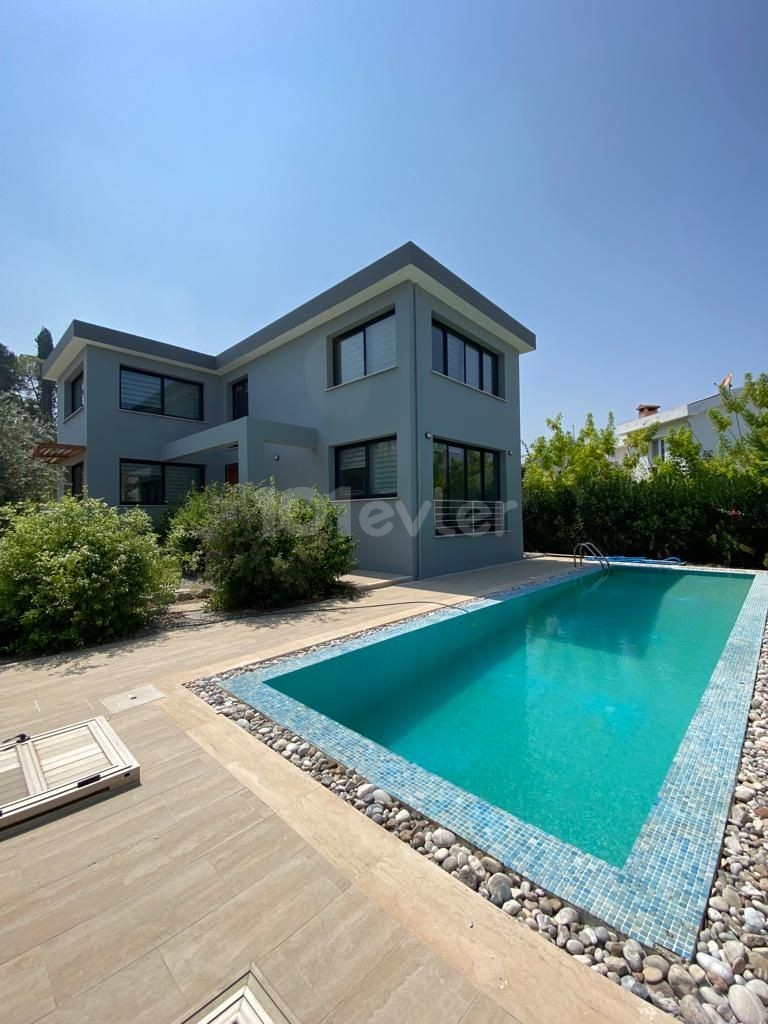 4+1 Villa mit privatem Pool zu verkaufen in OZANKÖY, GIRNE /  ** 