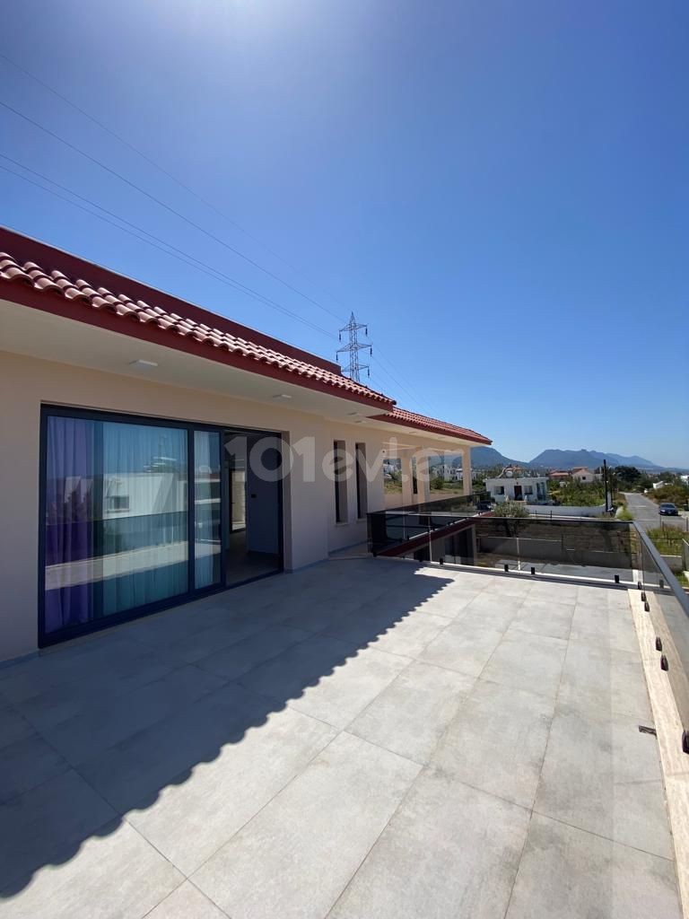 4+1 Villa mit privatem Pool zu vermieten in Girne/Çatalköy