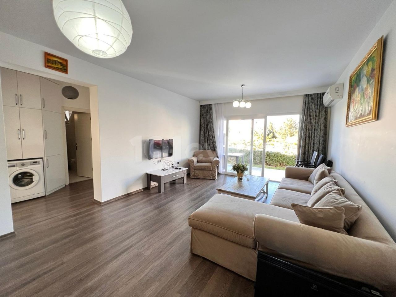 2 Bedroom Apartment for Sale in Kyrenia , Karaoğlanoğlu