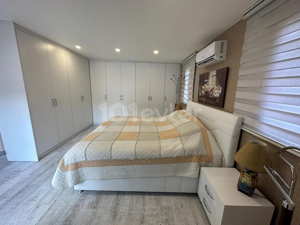 Girne Ozanköy Satılık 4+1 Villa