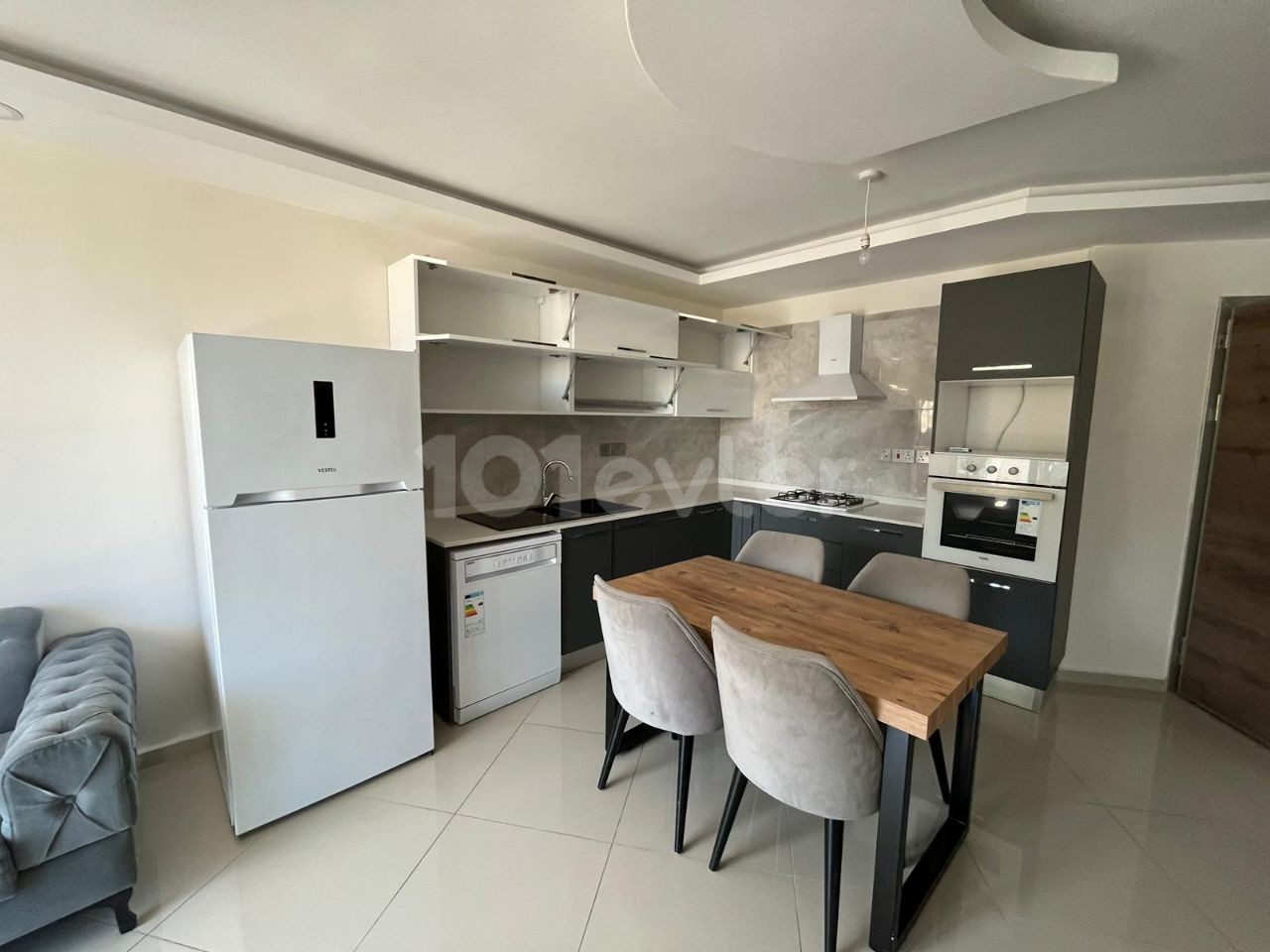 2 bedroom apartment for rent in Kyrenia Center