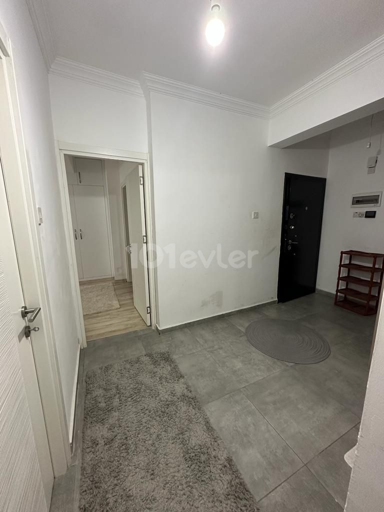 Zu verkaufen 3+1 Wohnung / Vollmöbliert in Kyrenia Zentrum