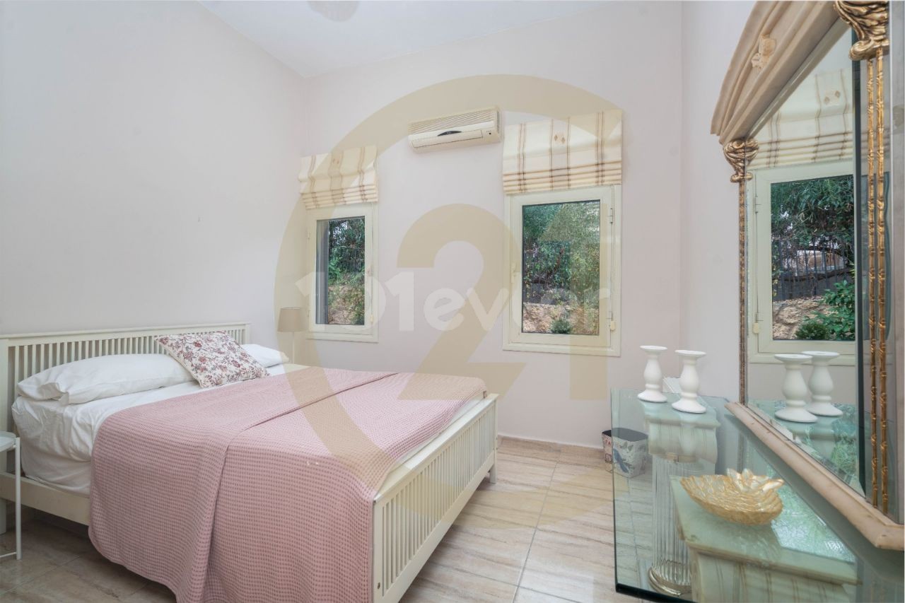 3+1 Villa zur Miete in Catalkoy Kyrenia / Vollständig möbliert