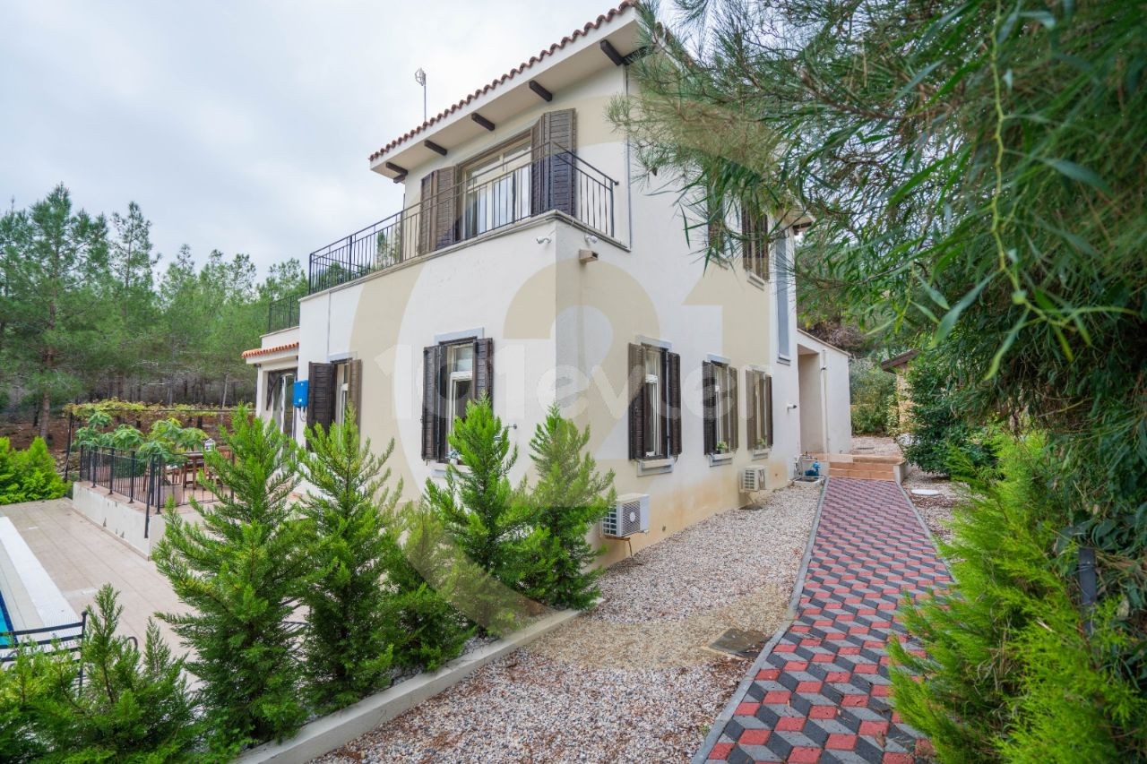 3+1 Villa zur Miete in Catalkoy Kyrenia / Vollständig möbliert