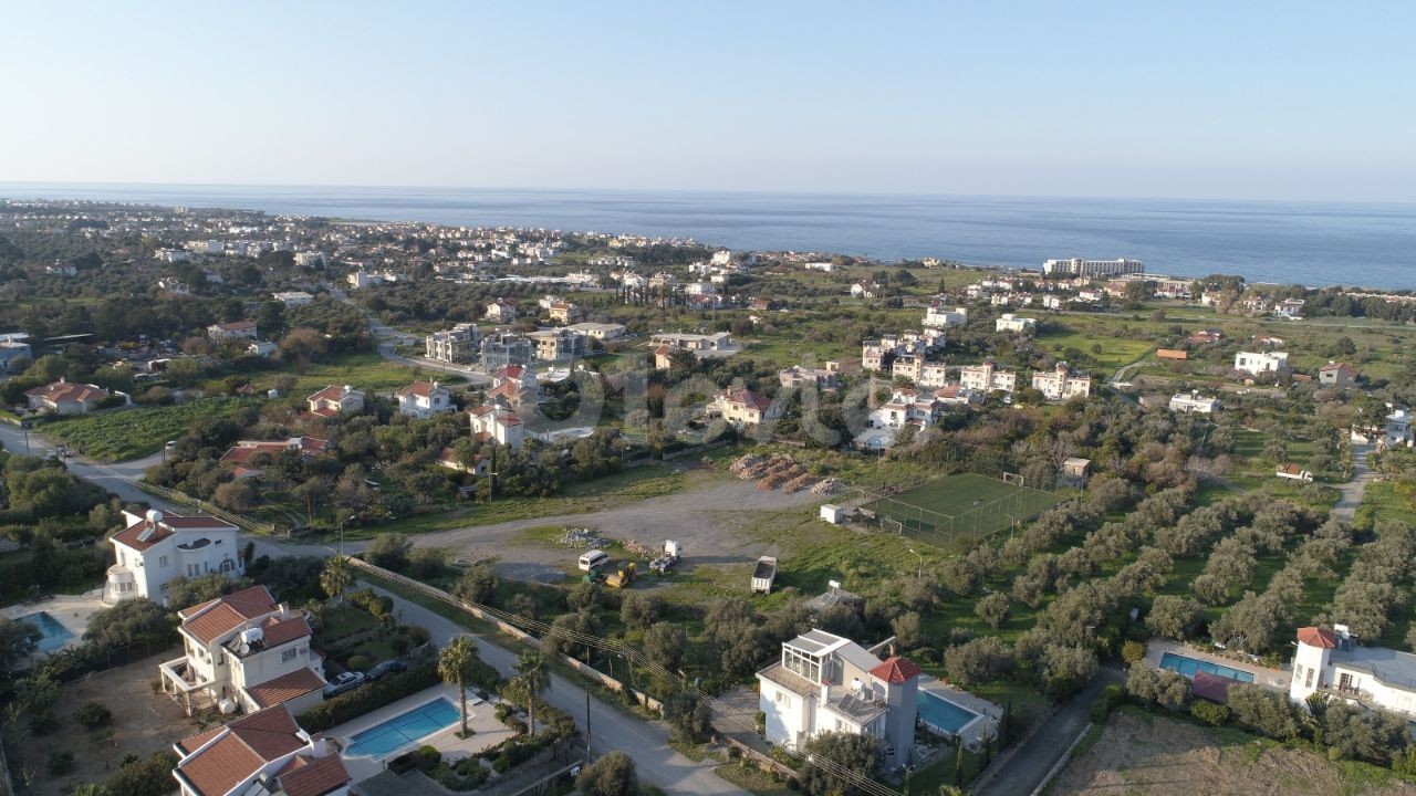 Zu verkaufen 4+1 Villa in Lapta Kyrenia