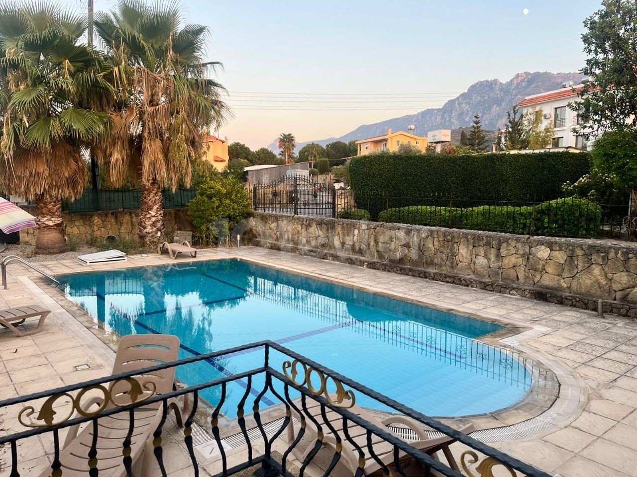 Kyrenia Alsancak Zu vermieten 3+1 Villa / Privater Pool