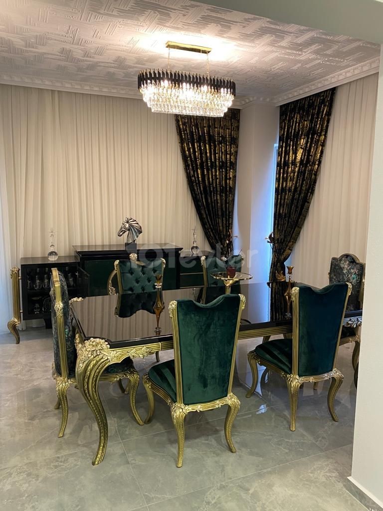 Girne Merkez Satılık 3+1 Penthouse