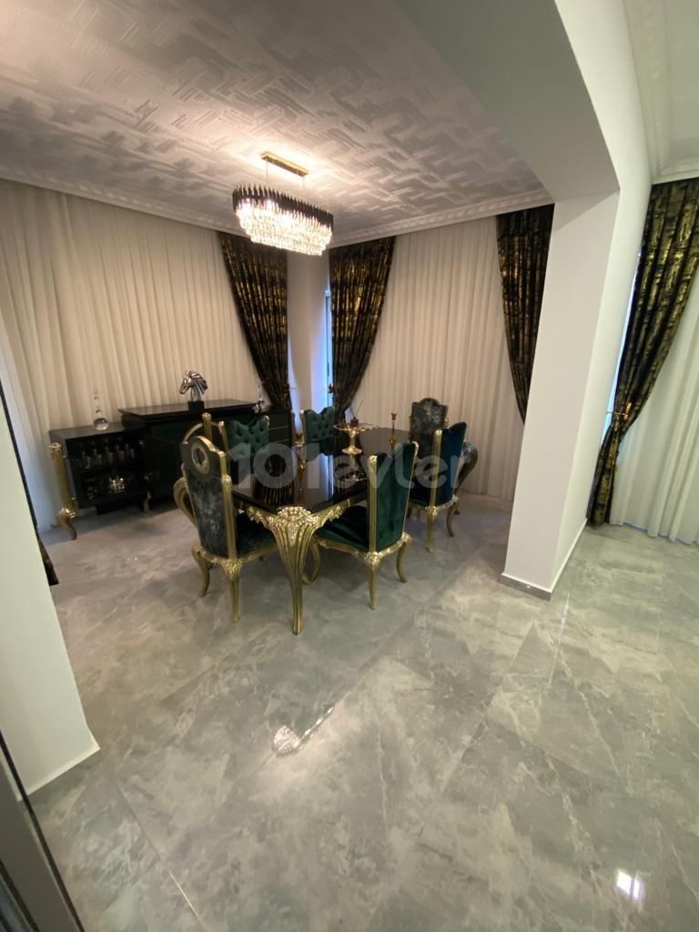 Girne Merkez Satılık 3+1 Penthouse