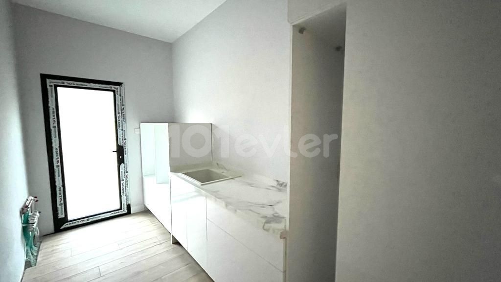 4+1 Villa zum Verkauf in Girne Edremit