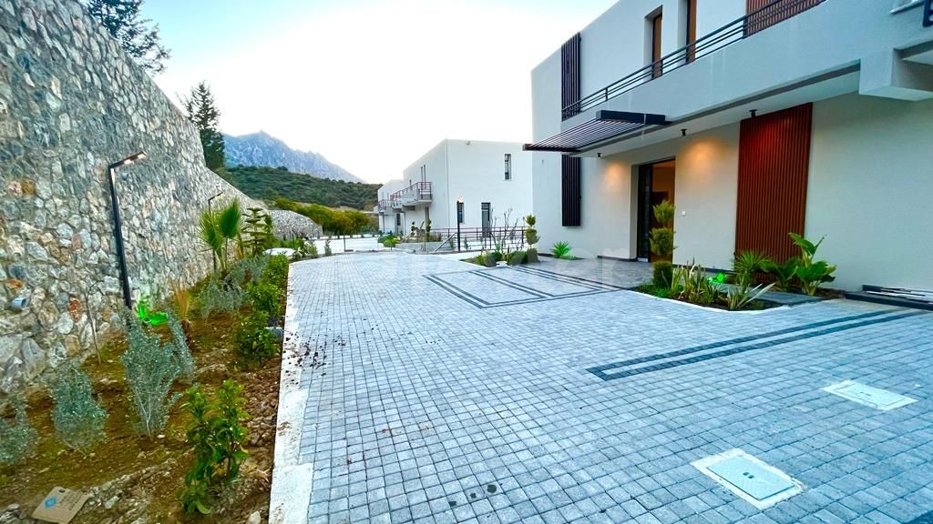 4+1 Villa zum Verkauf in Girne Edremit