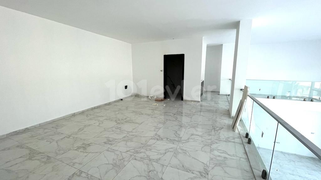 Girne Merkez Kiralık Dükkan 