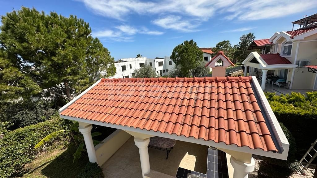 Girne Lapta Satılık 4+1 Villa / Havuzlu