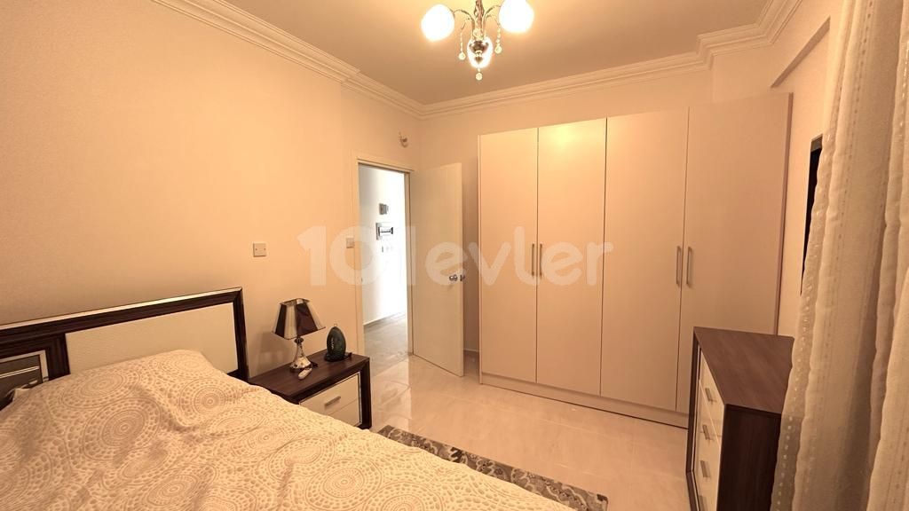 Girne Lapta Satılık 4+1 Villa / Havuzlu