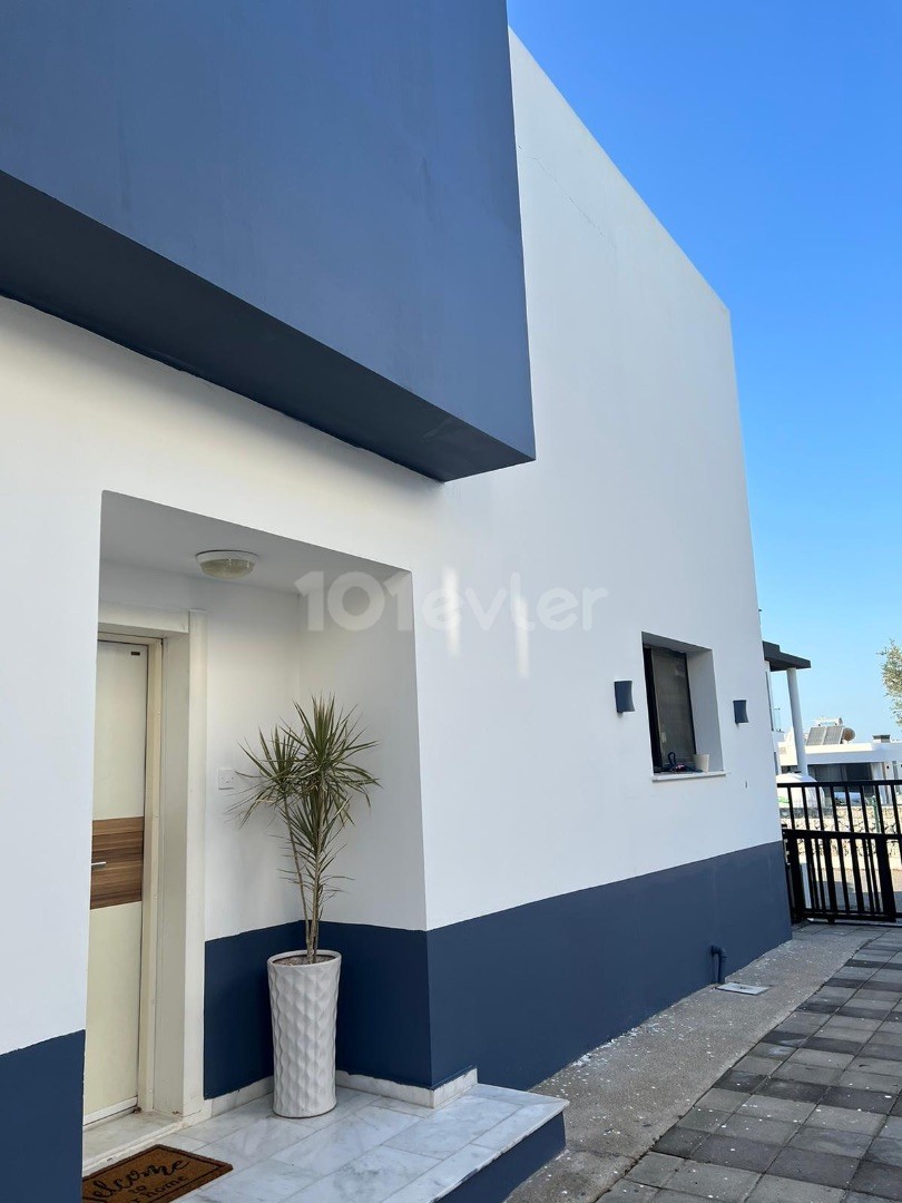 Girne Ozankoy Satılık 3+1 Villa