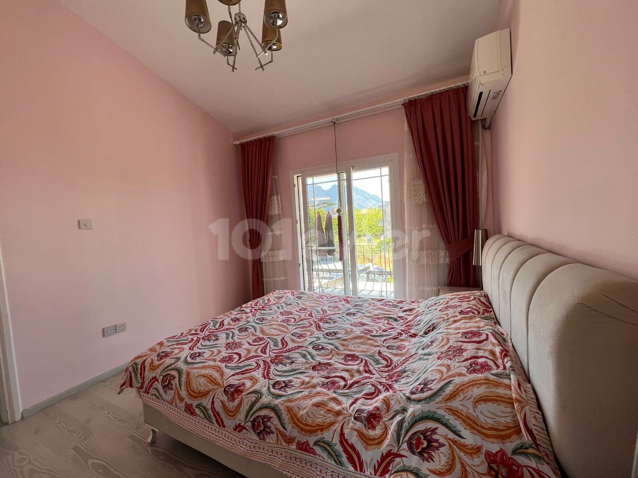 3+1 Detached Villa for Sale in Alsancak 