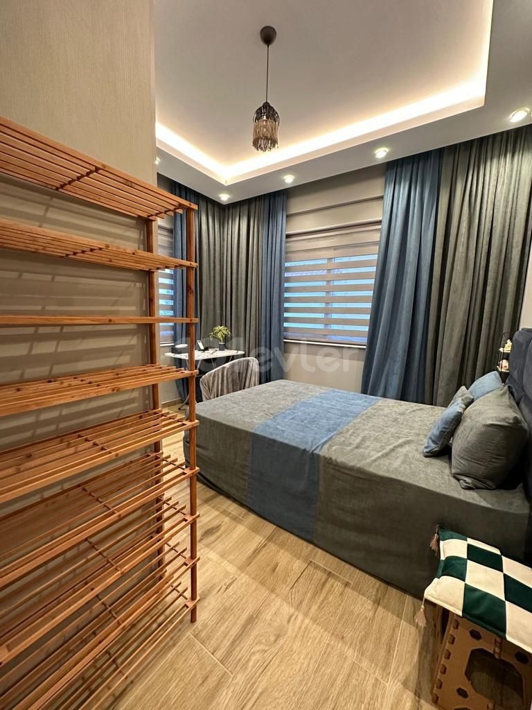 2+1 Penthouse zum Verkauf in Kyrenia Alsancak