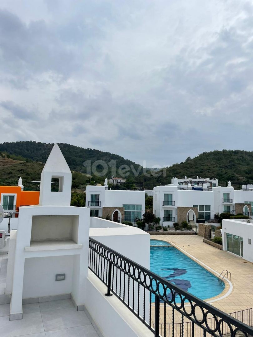 Girne Karşıyaka Satılık 3+1 Villa / Havuzlu