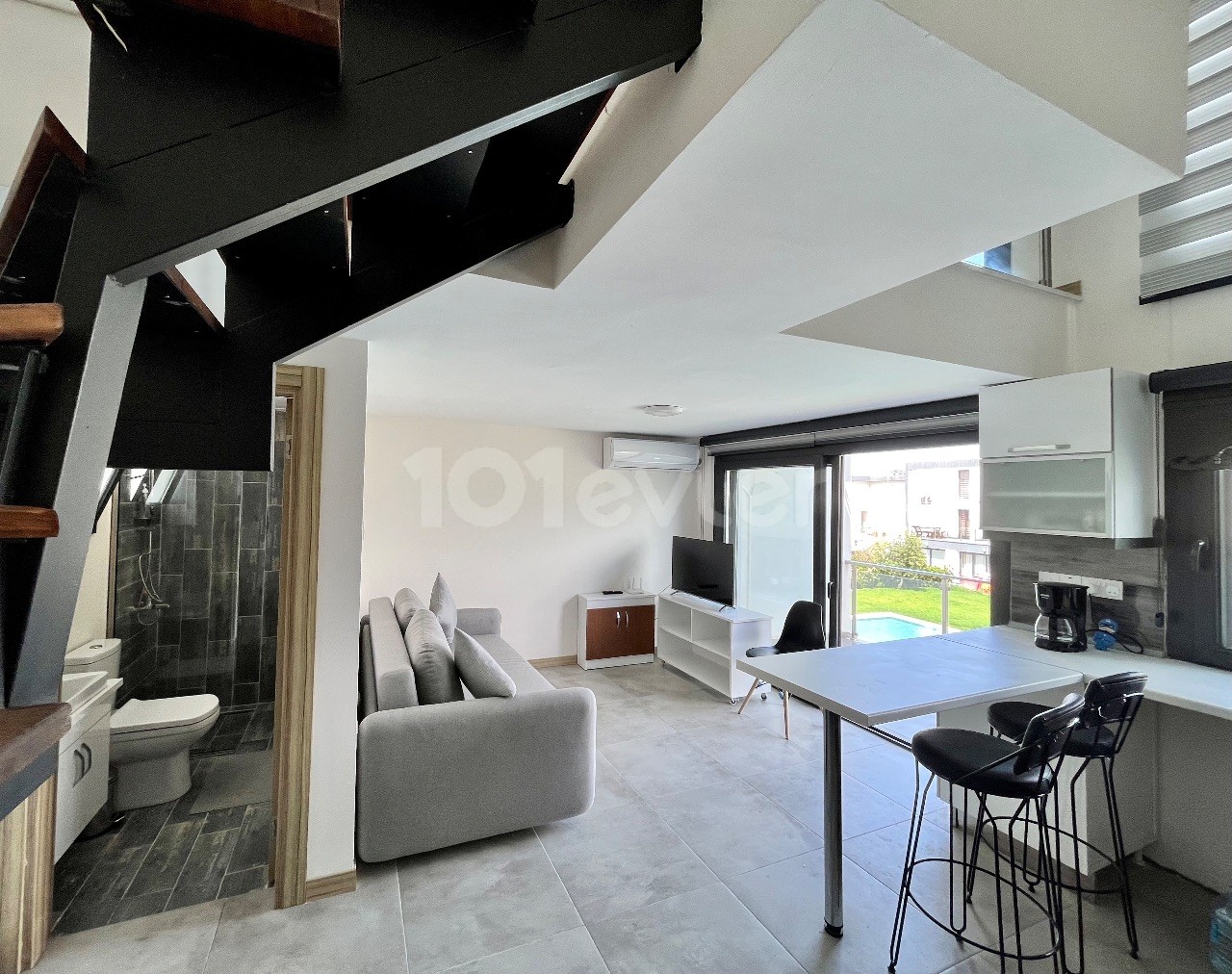 گیرنه Alsancak 1+1 Loft Flat برای اجاره / کوتاه مدت